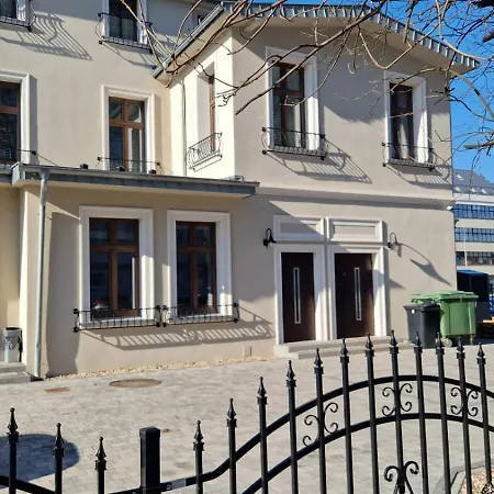 Jaracza 28/9 * סלאופסק